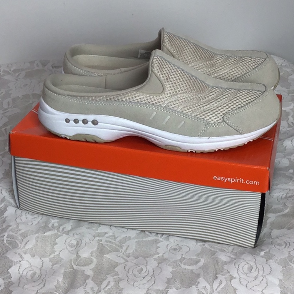 Easy Spirit | New in Box 9 1/2 Medium